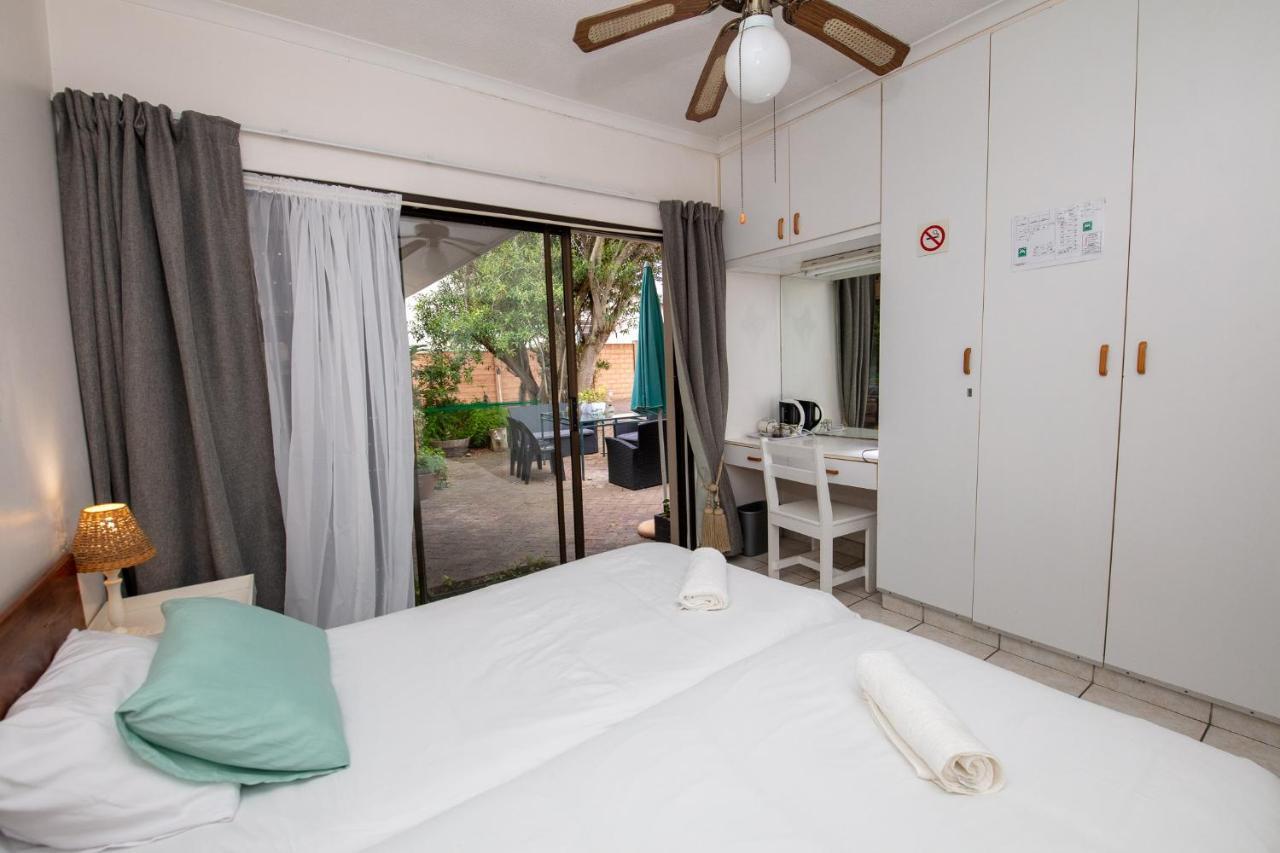 Nothando Backpackers Lodge Plettenberg Bay Eksteriør bilde
